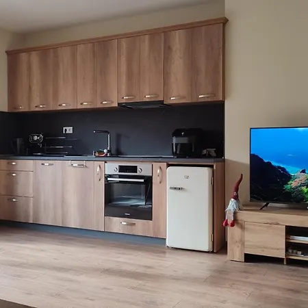 Apartman апартамент нашето място - / Our Place Szmoljan