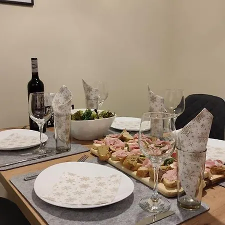 Apartman апартамент нашето място - / Our Place